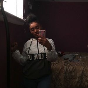 Meet your Posher, Lorena